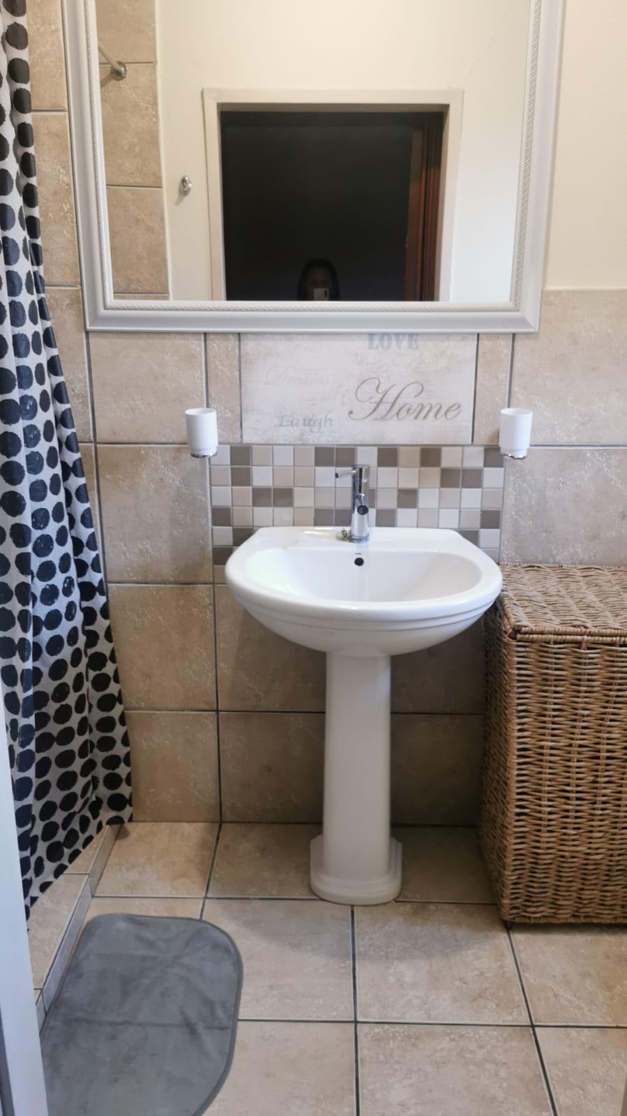 To Let 1 Bedroom Property for Rent in Randburg Central Gauteng
