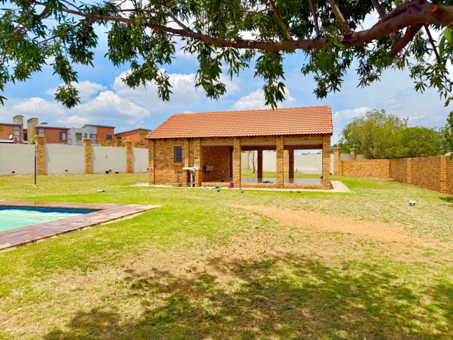 1 Bedroom Property for Sale in Sagewood Gauteng