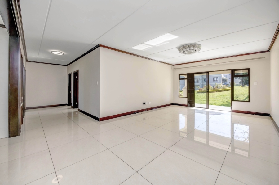 3 Bedroom Property for Sale in Maroeladal Gauteng
