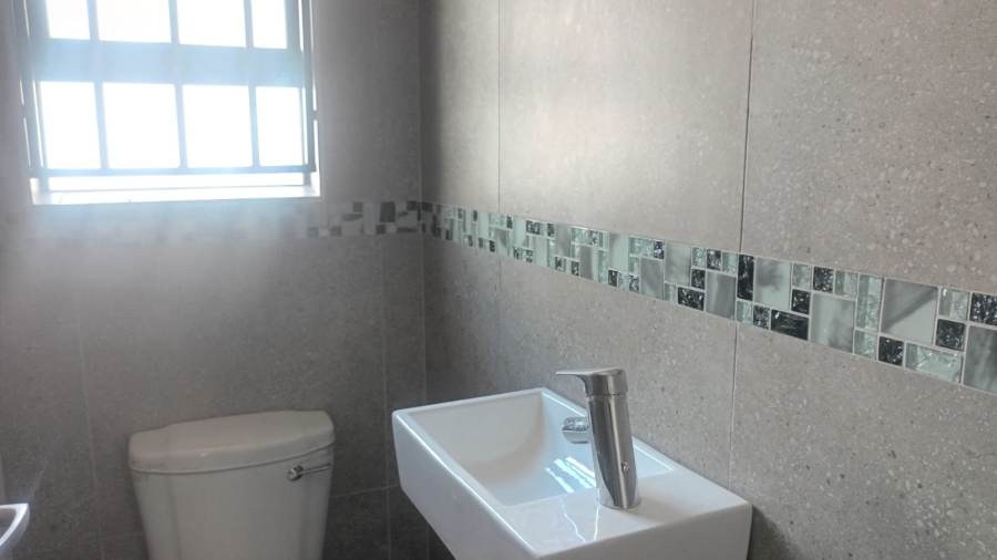 4 Bedroom Property for Sale in Vosloorus Gauteng