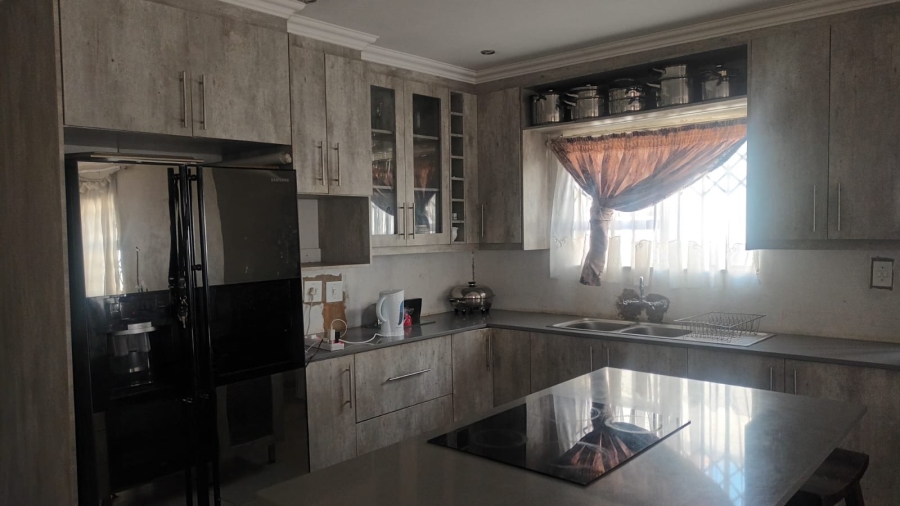 4 Bedroom Property for Sale in Vosloorus Gauteng