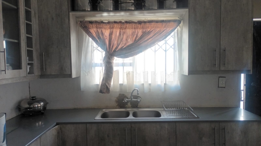 4 Bedroom Property for Sale in Vosloorus Gauteng
