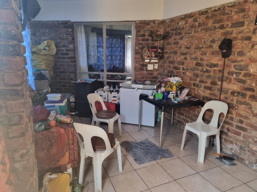 To Let 1 Bedroom Property for Rent in Daspoort Gauteng