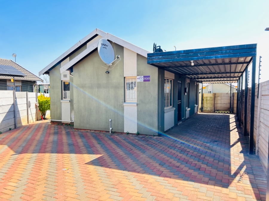 3 Bedroom Property for Sale in Sky City Gauteng
