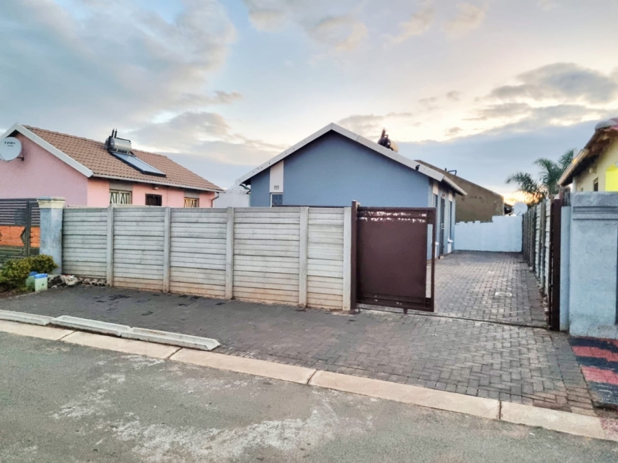 2 Bedroom Property for Sale in Sky City Gauteng