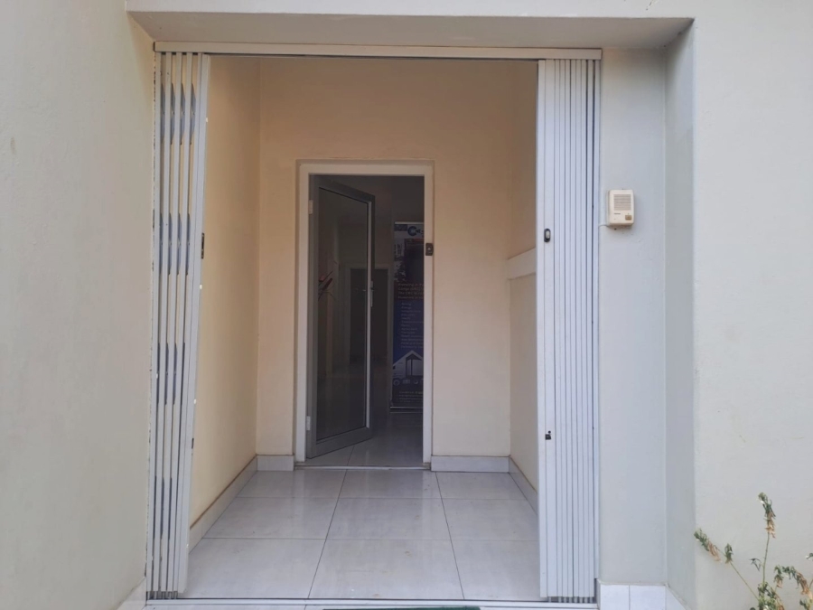 To Let Commercial Property for Rent in Hatfield Gauteng