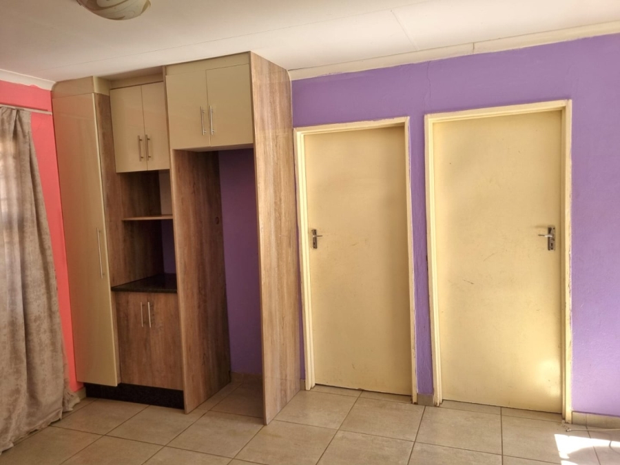 3 Bedroom Property for Sale in Windmill Park Gauteng