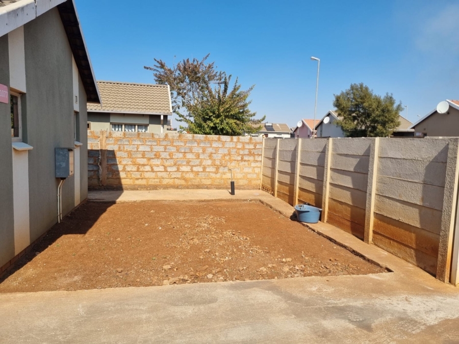 2 Bedroom Property for Sale in Sky City Gauteng