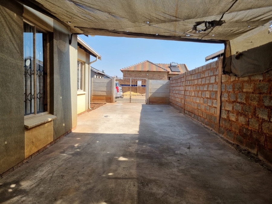 2 Bedroom Property for Sale in Sky City Gauteng