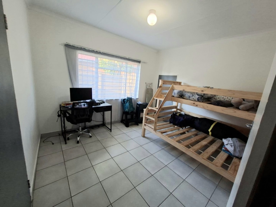 6 Bedroom Property for Sale in The Reeds Gauteng