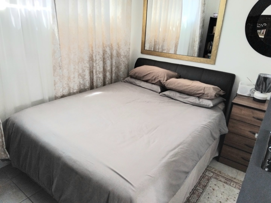 6 Bedroom Property for Sale in The Reeds Gauteng