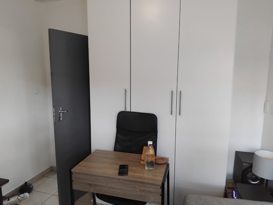 6 Bedroom Property for Sale in The Reeds Gauteng
