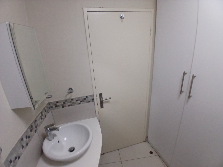 1 Bedroom Property for Sale in Hatfield Gauteng