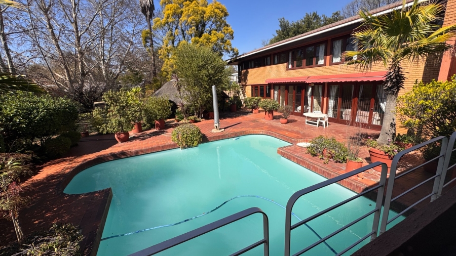 6 Bedroom Property for Sale in Three Rivers Proper Gauteng