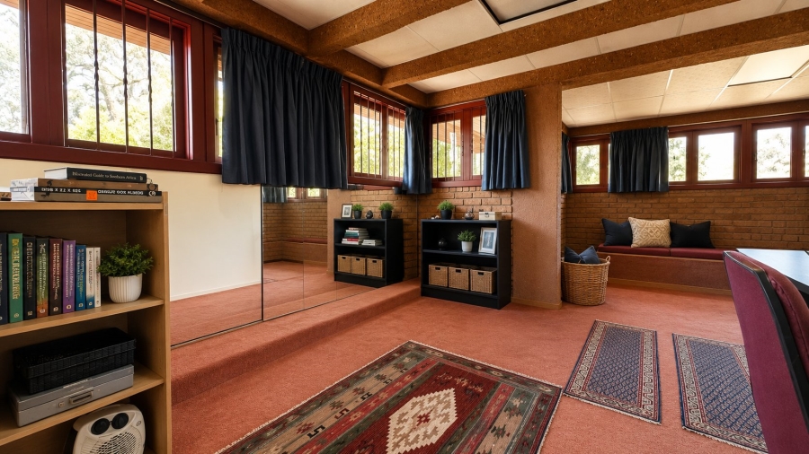 6 Bedroom Property for Sale in Three Rivers Proper Gauteng