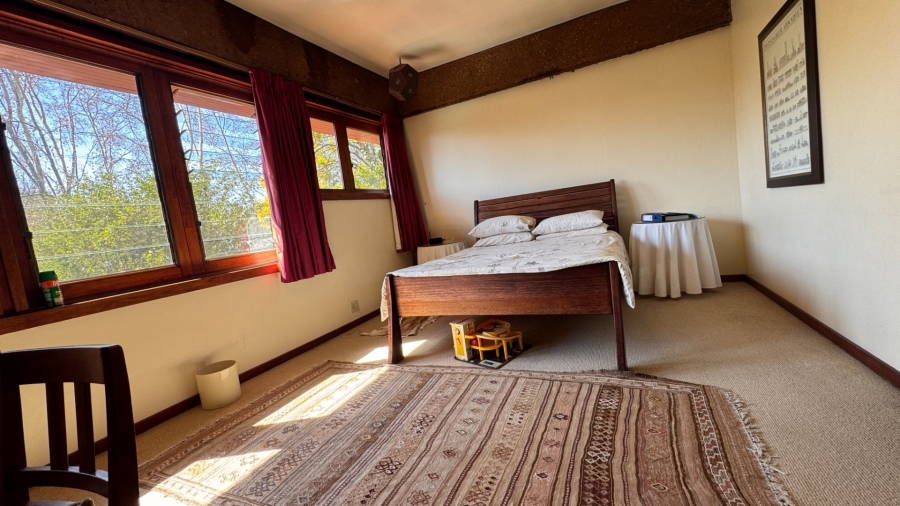 6 Bedroom Property for Sale in Three Rivers Proper Gauteng