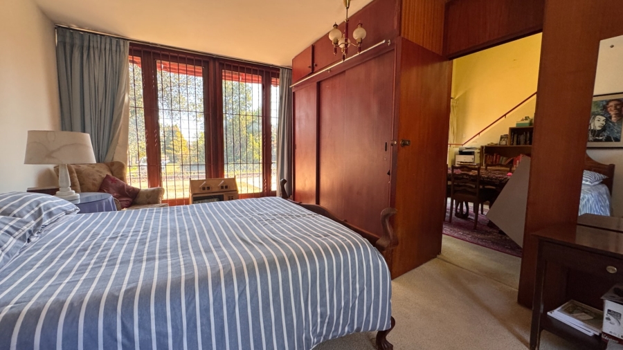 6 Bedroom Property for Sale in Three Rivers Proper Gauteng