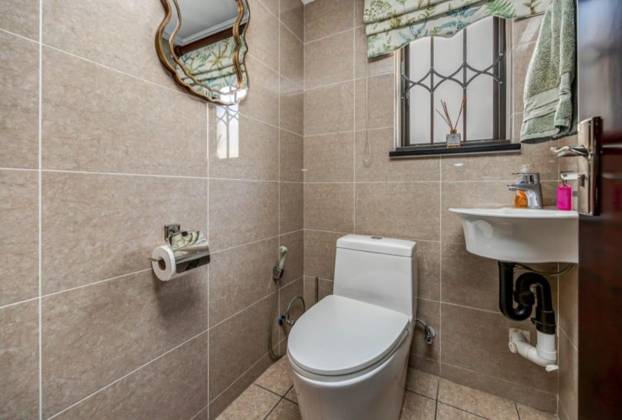To Let 3 Bedroom Property for Rent in Fourways Gardens Gauteng