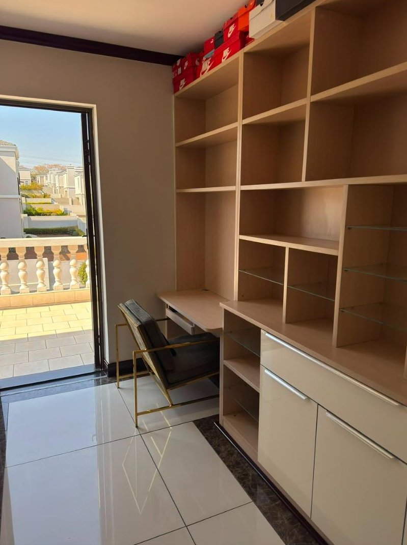 To Let 3 Bedroom Property for Rent in Fourways Gardens Gauteng