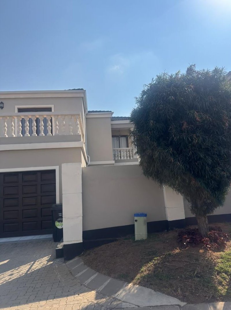 To Let 3 Bedroom Property for Rent in Fourways Gardens Gauteng
