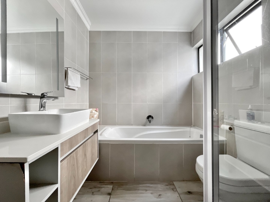To Let 2 Bedroom Property for Rent in Carlswald Gauteng