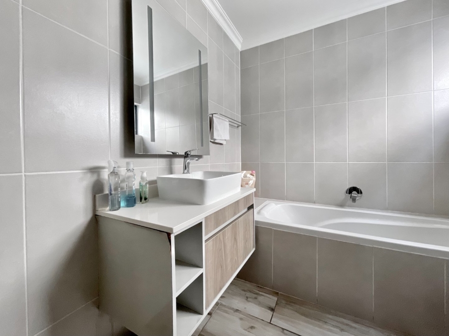 To Let 2 Bedroom Property for Rent in Carlswald Gauteng
