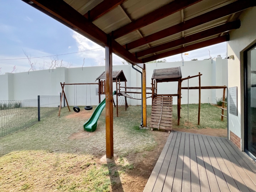 To Let 2 Bedroom Property for Rent in Carlswald Gauteng