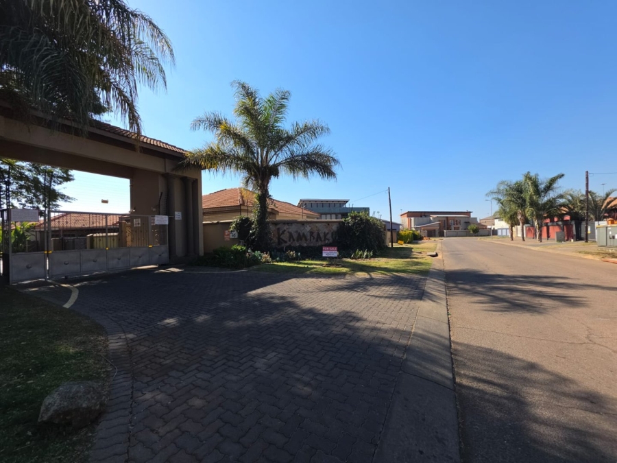 2 Bedroom Property for Sale in Doornpoort Gauteng