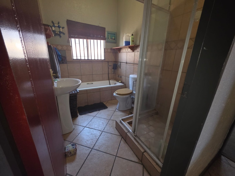 2 Bedroom Property for Sale in Doornpoort Gauteng