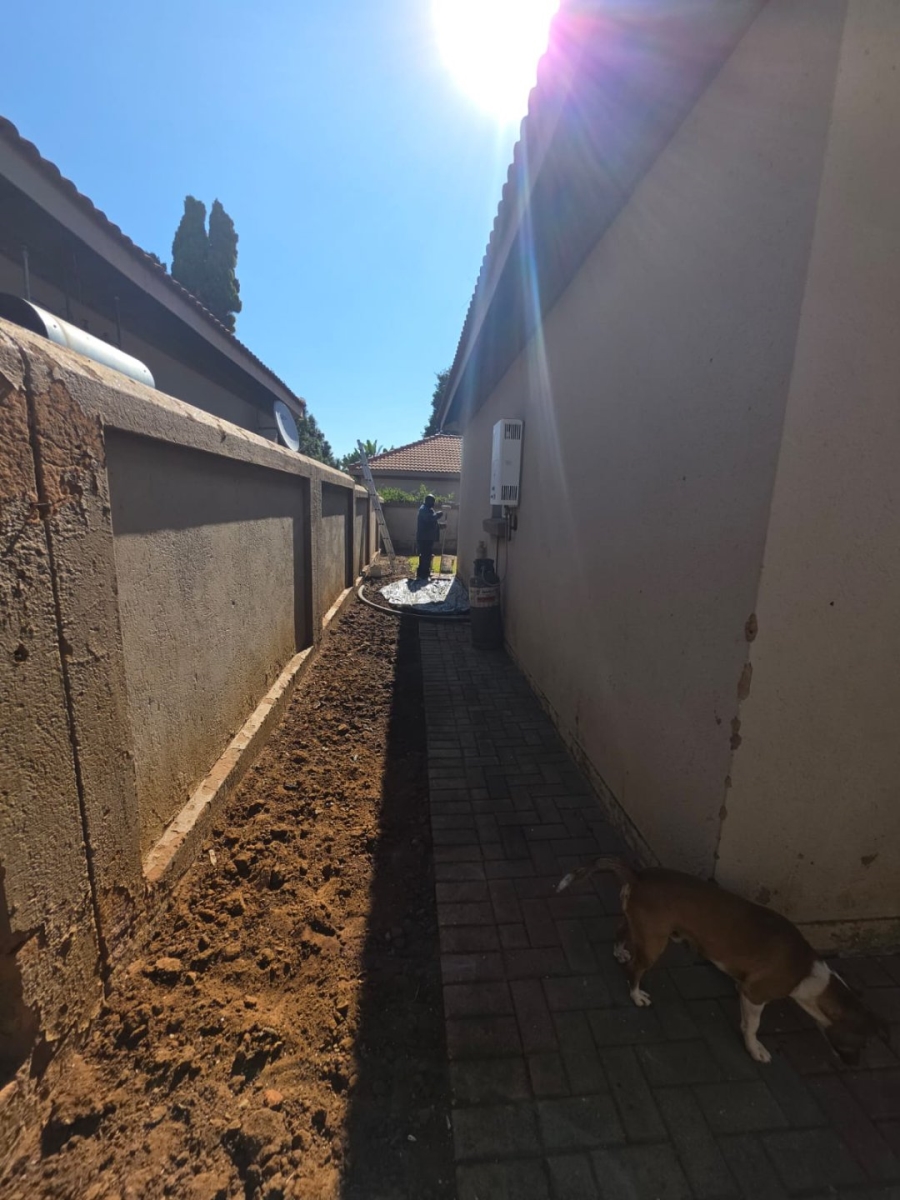 2 Bedroom Property for Sale in Doornpoort Gauteng