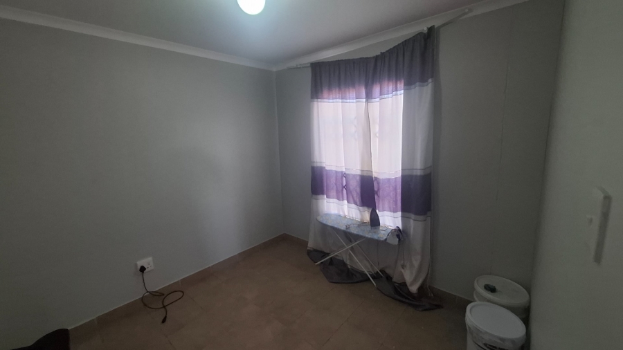 2 Bedroom Property for Sale in Savanna City Gauteng