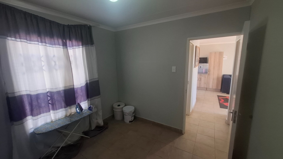 2 Bedroom Property for Sale in Savanna City Gauteng