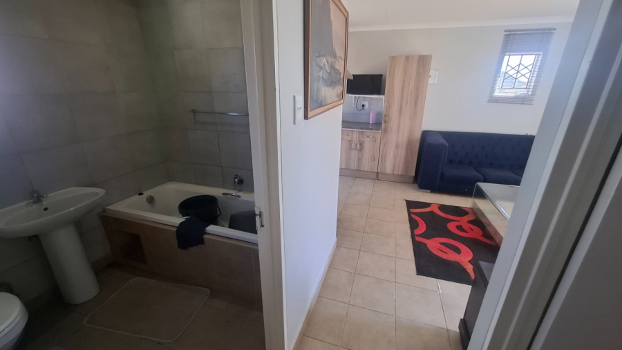 2 Bedroom Property for Sale in Savanna City Gauteng