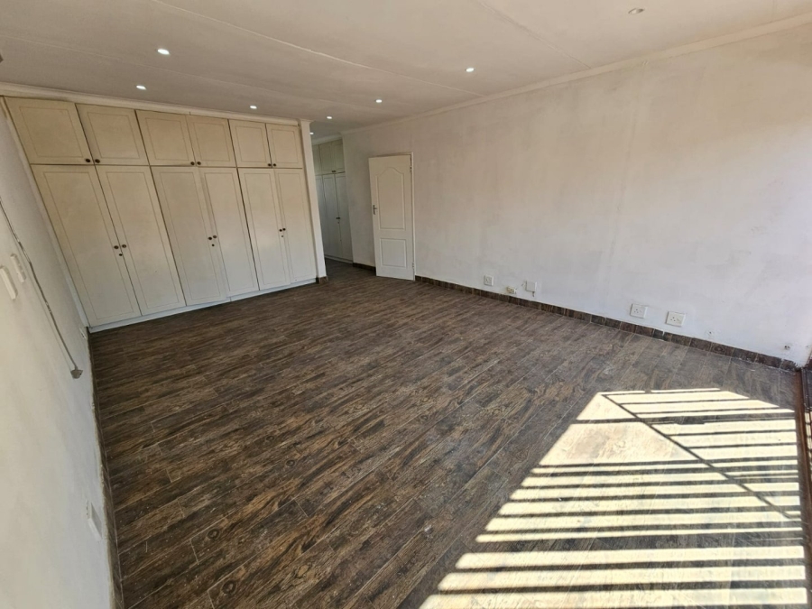 To Let 2 Bedroom Property for Rent in Laudium Gauteng