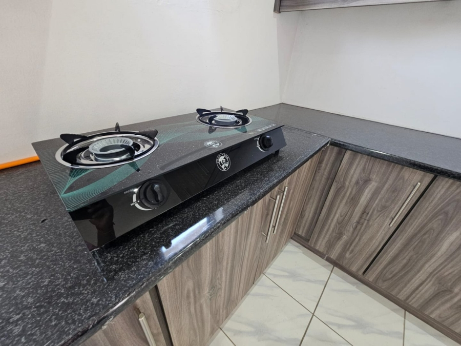 To Let 2 Bedroom Property for Rent in Laudium Gauteng
