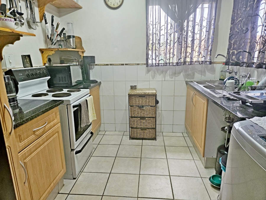 3 Bedroom Property for Sale in Rhodesfield Gauteng