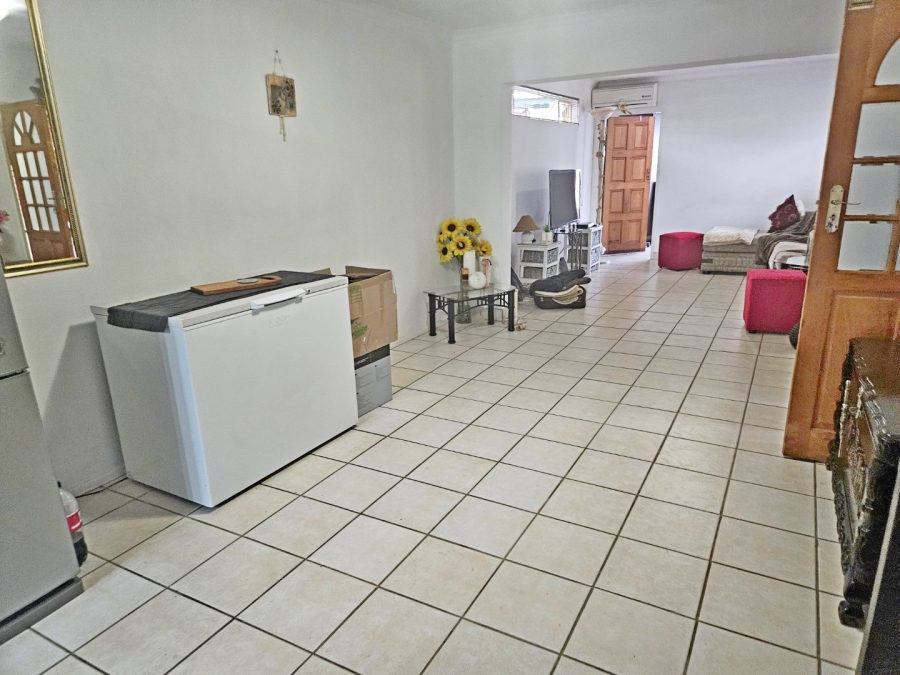 3 Bedroom Property for Sale in Rhodesfield Gauteng