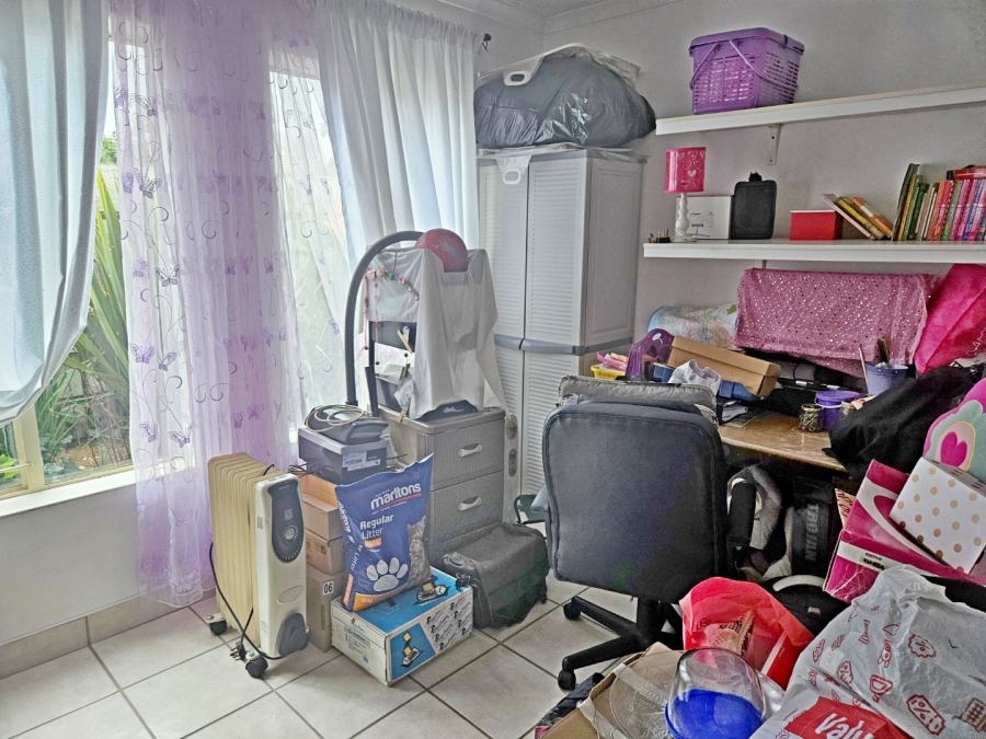 3 Bedroom Property for Sale in Rhodesfield Gauteng