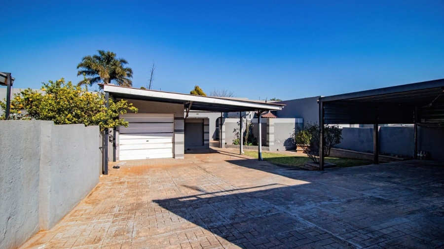 3 Bedroom Property for Sale in Klopperpark Gauteng