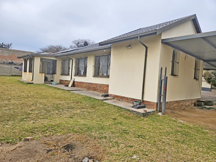 3 Bedroom Property for Sale in Birch Acres Gauteng