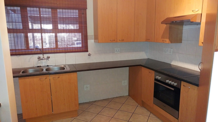 To Let 2 Bedroom Property for Rent in Bryanston Gauteng