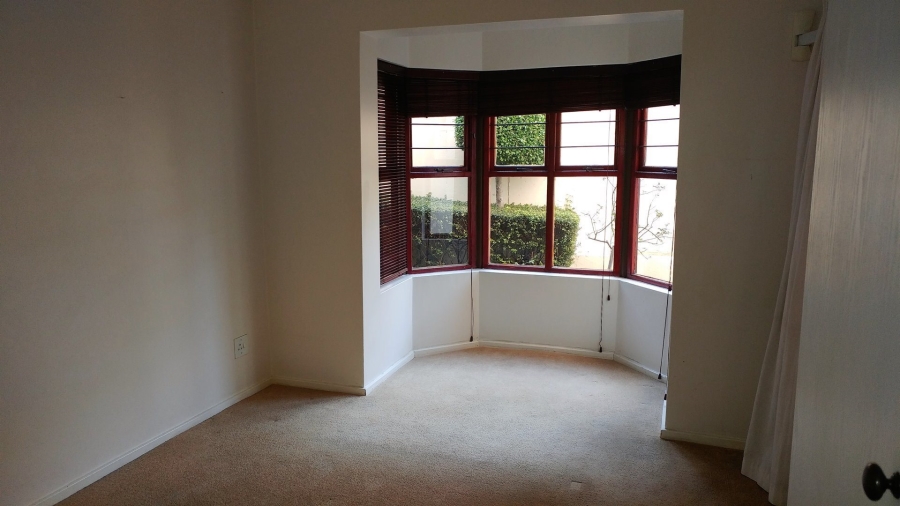 To Let 2 Bedroom Property for Rent in Bryanston Gauteng
