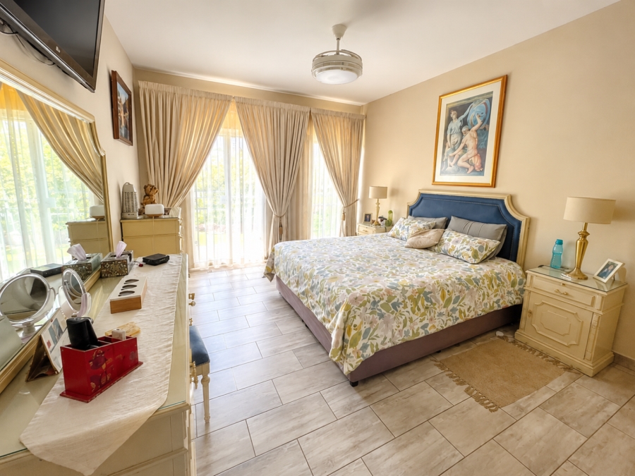 4 Bedroom Property for Sale in Vanderbijlpark SW 5 Gauteng