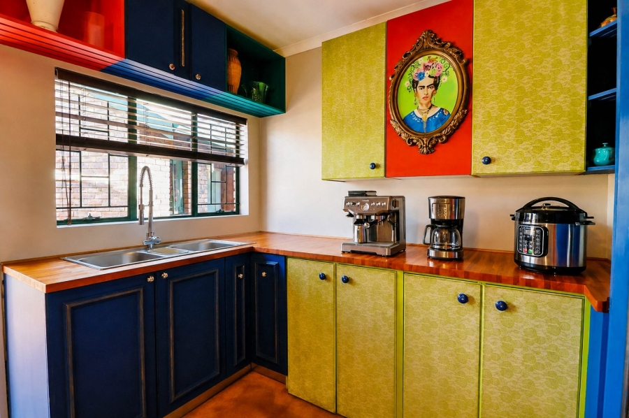 4 Bedroom Property for Sale in Eldoraigne Gauteng