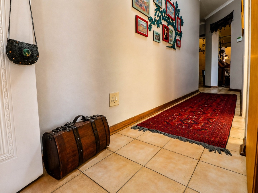 4 Bedroom Property for Sale in Eldoraigne Gauteng
