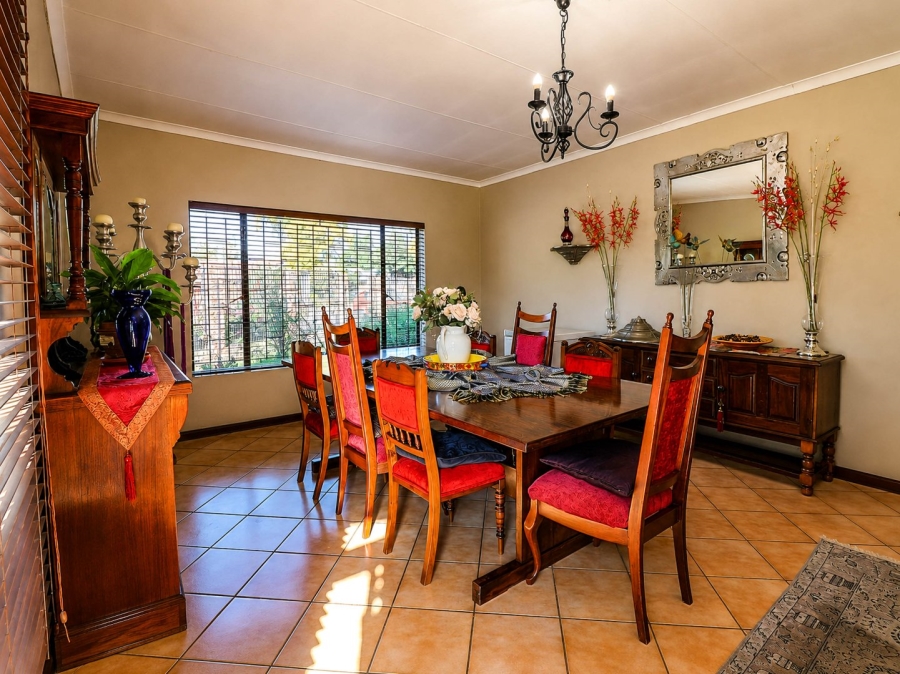 4 Bedroom Property for Sale in Eldoraigne Gauteng