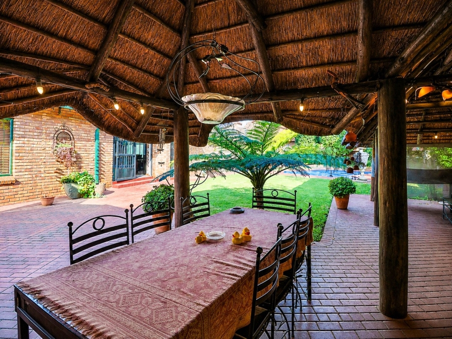 4 Bedroom Property for Sale in Eldoraigne Gauteng