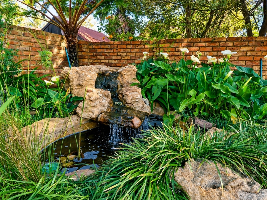 4 Bedroom Property for Sale in Eldoraigne Gauteng