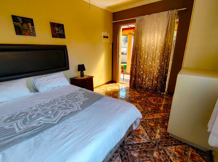 8 Bedroom Property for Sale in Witfield Gauteng