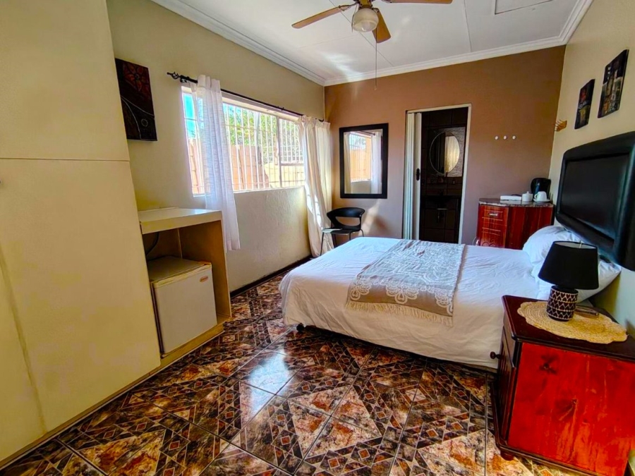 8 Bedroom Property for Sale in Witfield Gauteng